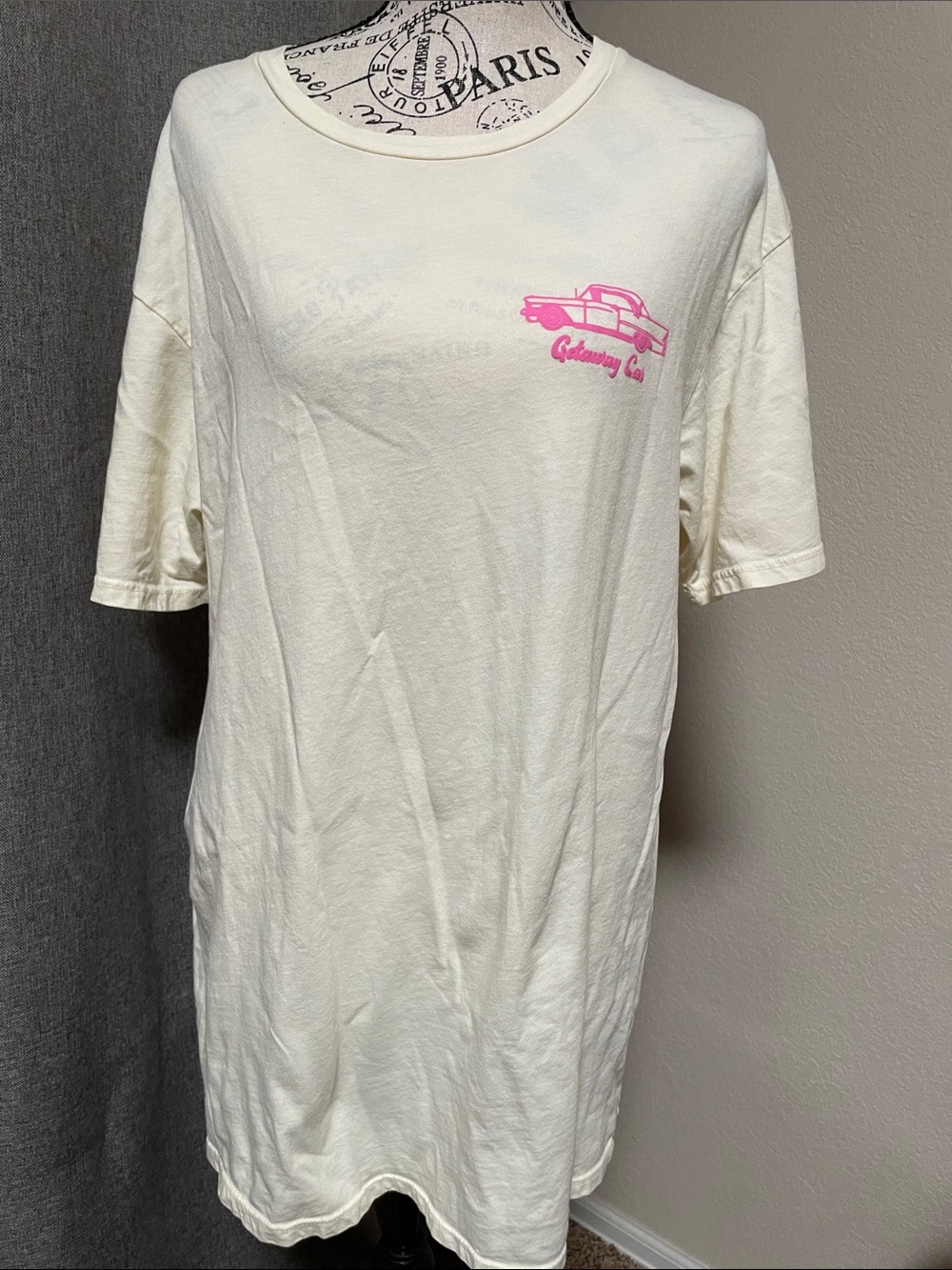 Altar'd State Cream Tee with Pink Motel Diner - Getaway Car Graphic